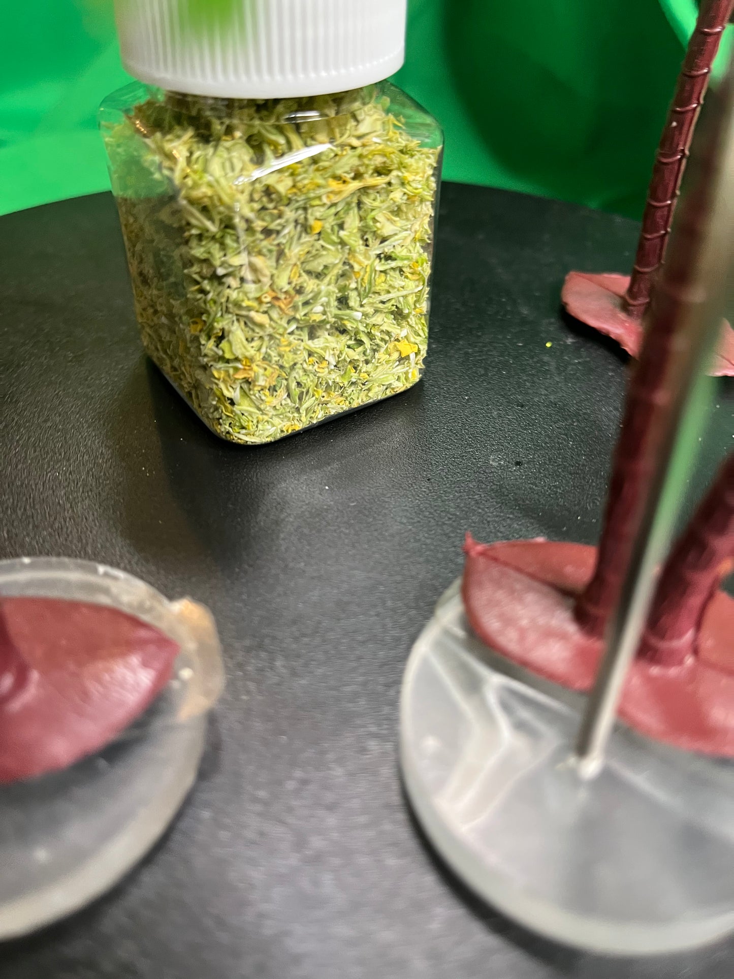 Celery flakes