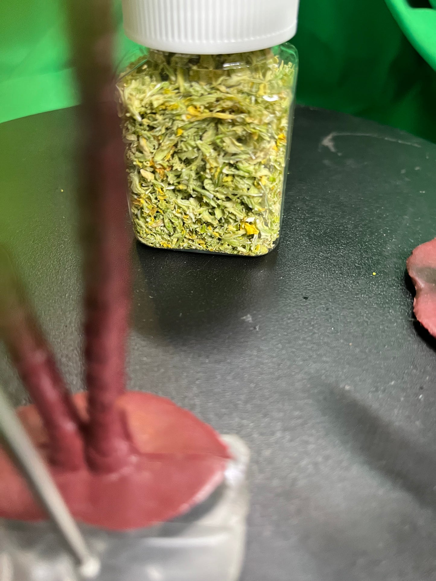 Celery flakes