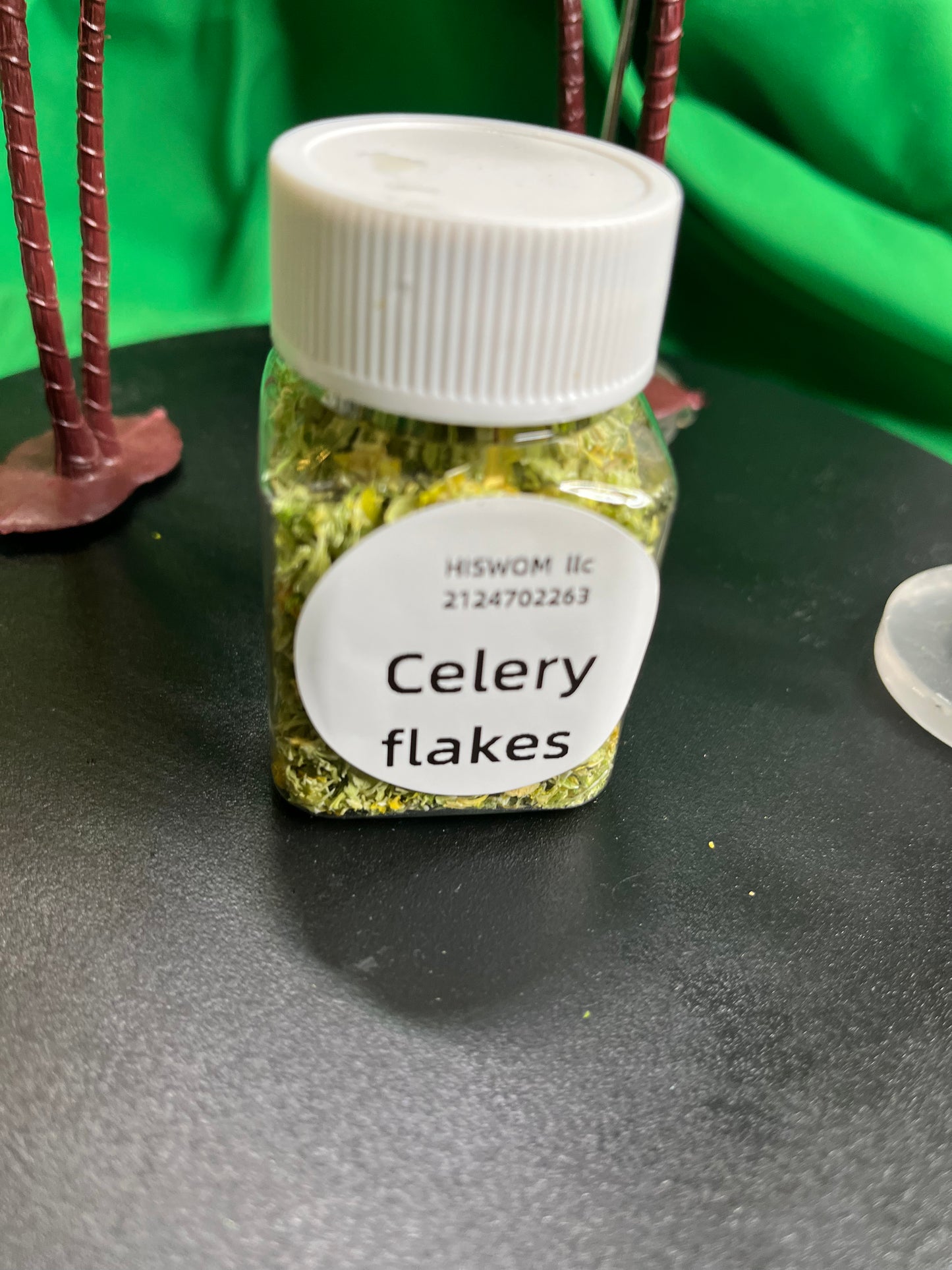 Celery flakes
