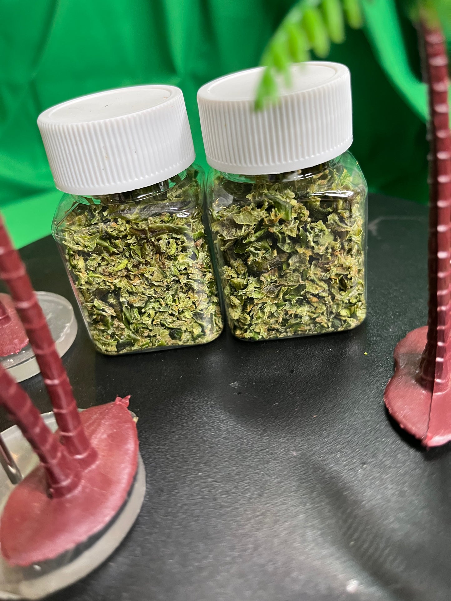 Green pepper flakes